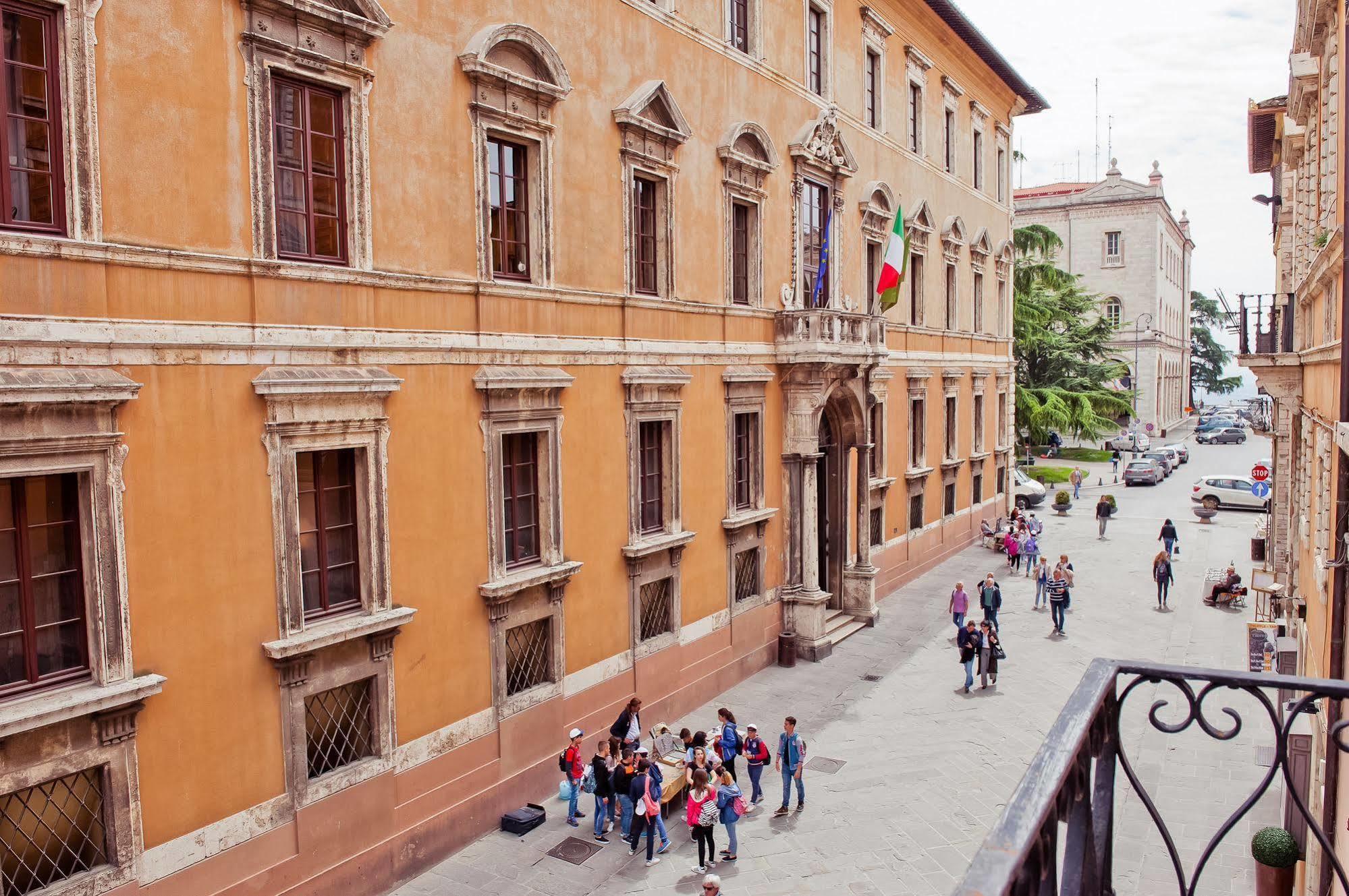 Locanda Della Posta Boutique Hotel Perugia Bagian luar foto